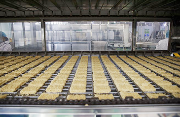 Frixum instantes Noodle productio linea